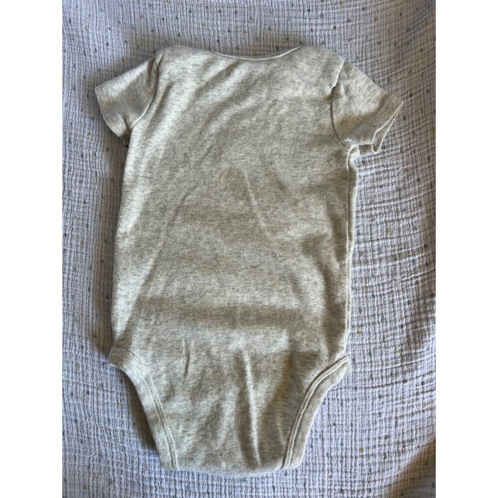 Carter’s 4 piece set 6mo Body Suit “Mommy” theme Short sleave - Picture 3 of 13